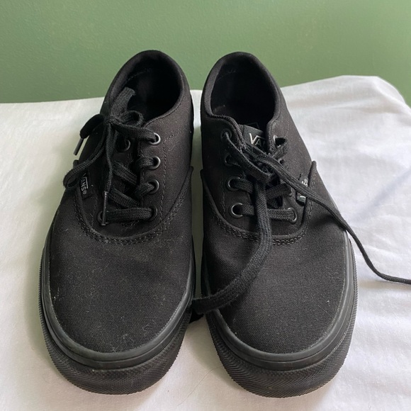 Black Vans- Era - Picture 2 of 5